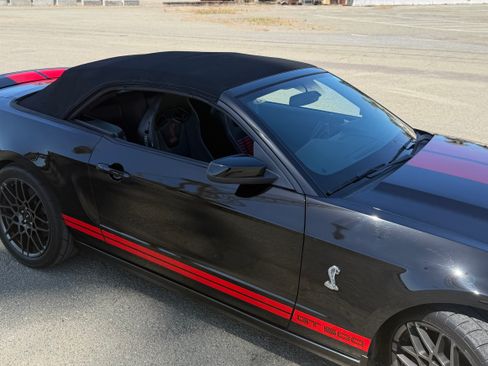 Used 2014 Ford Mustang Shelby GT500 w/ Equipment Group 821A RWD image 25