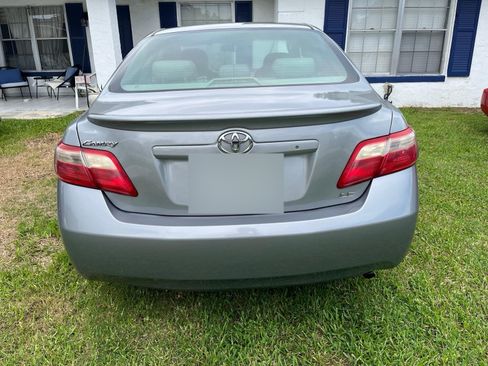 Used 2007 Toyota Camry XLE image 4