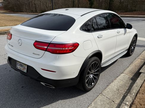 Used 2019 Mercedes-Benz GLC 300 4MATIC Coupe image 6