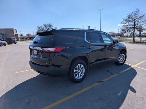 Used 2018 Chevrolet Traverse LT image 9