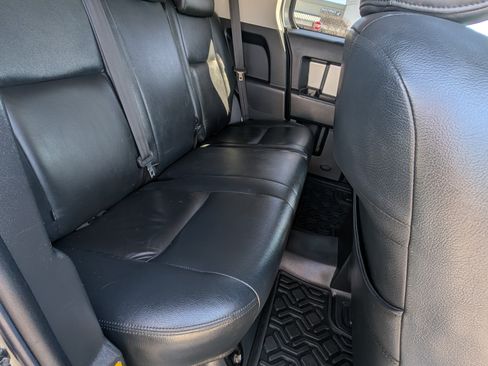 Used 2007 Toyota FJ Cruiser 4WD image 13