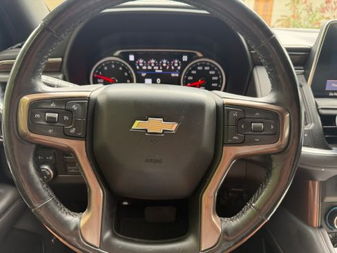 Used 2021 Chevrolet Suburban High Country w/ Premium Package AWD/4WD image 14