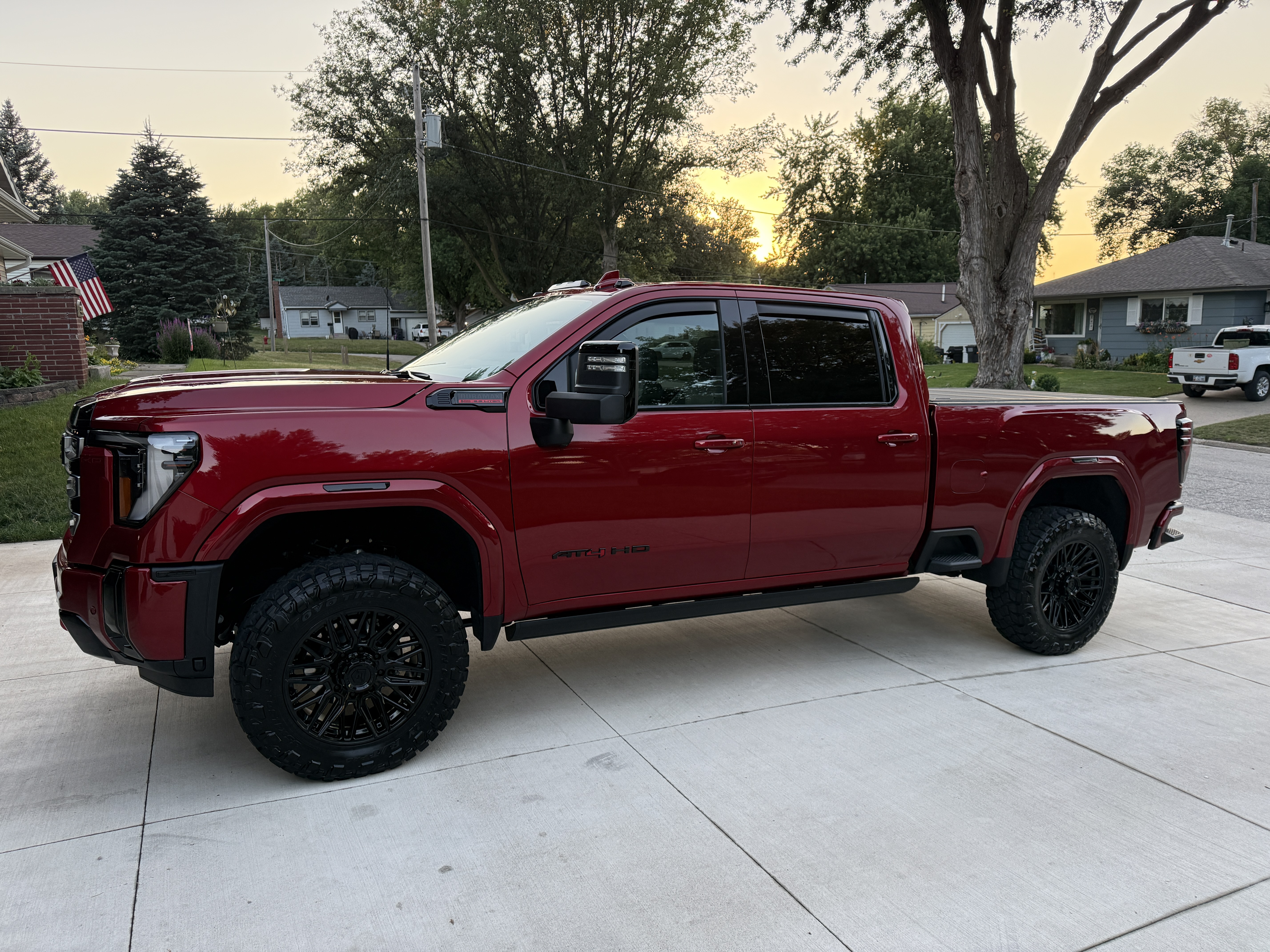 Used 2026 GMC Sierra 2500 AT4 w/ AT4 Premium Plus Package AWD/4WD image 1