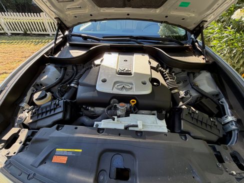 Used 2015 INFINITI Q40 w/ Navigation Package RWD image 16