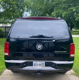 Used 2004 Cadillac Escalade AWD image 10