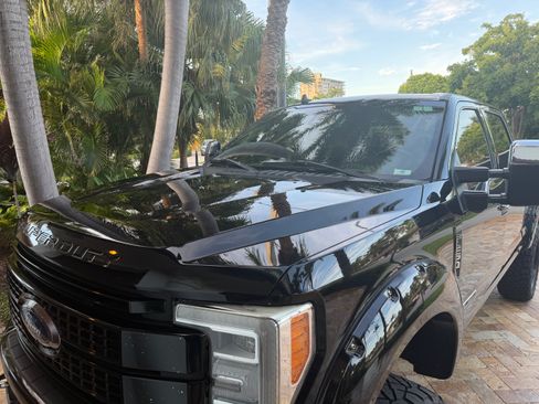 Used 2019 Ford F250 Platinum w/ Platinum Ultimate Package AWD/4WD image 5