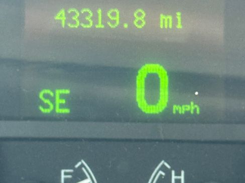 Used 2008 Lincoln Town Car Signature Limited image 13