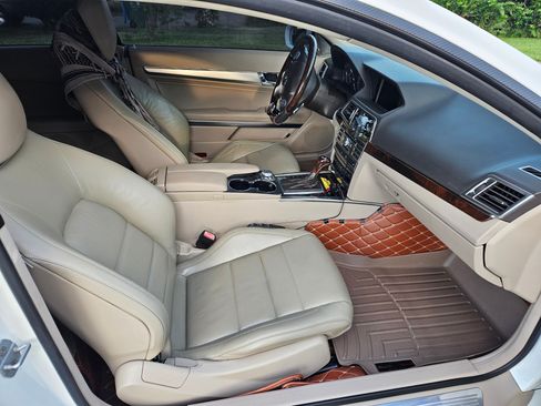 Used 2010 Mercedes-Benz E 350 Coupe image 4