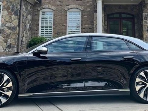 Used 2022 Lucid Air Grand Touring image 1