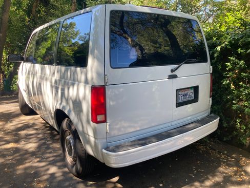 Used 1994 Chevrolet Astro Passenger image 14