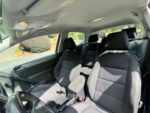 Used 2013 Volkswagen Golf TDI FWD image 11