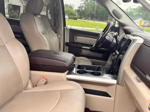 Used 2016 RAM 2500 Laramie AWD/4WD image 10