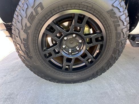 Used 2021 Toyota Tacoma SR5 RWD image 10