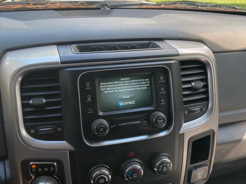 Used 2016 RAM 1500 Big Horn image 17