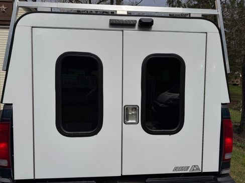 Used 1999 Ford F350 Long Bed image 2