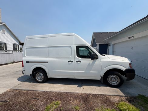 Used 2020 Nissan NV 2500 SV RWD image 4