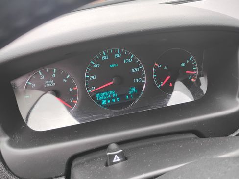 Used 2010 Chevrolet Impala LT image 12