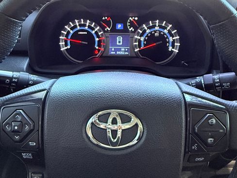 Used 2019 Toyota 4Runner TRD Off-Road Premium image 11