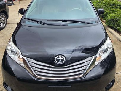 Used 2014 Toyota Sienna XLE