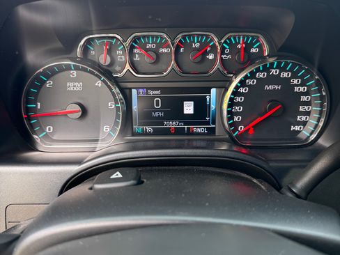 Used 2018 Chevrolet Silverado 1500 High Country image 10