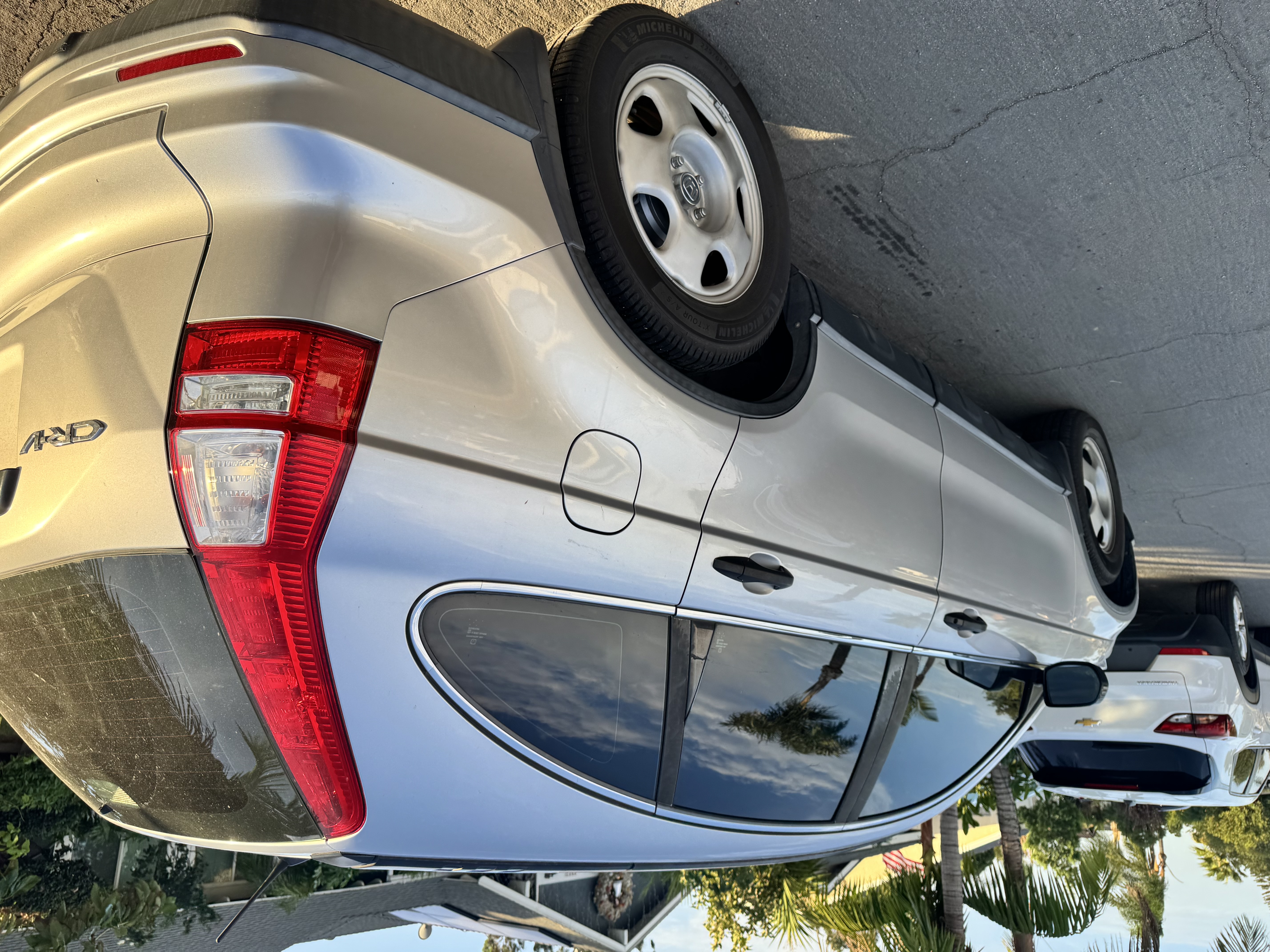 Used 2010 Honda CR-V LX image 10