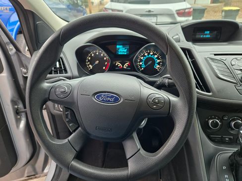 Used 2013 Ford Escape S image 9