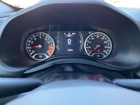 Used 2018 Jeep Renegade Altitude image 11