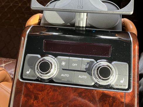 Used 2014 Audi A8 L 4.0T w/ Premium Package image 16