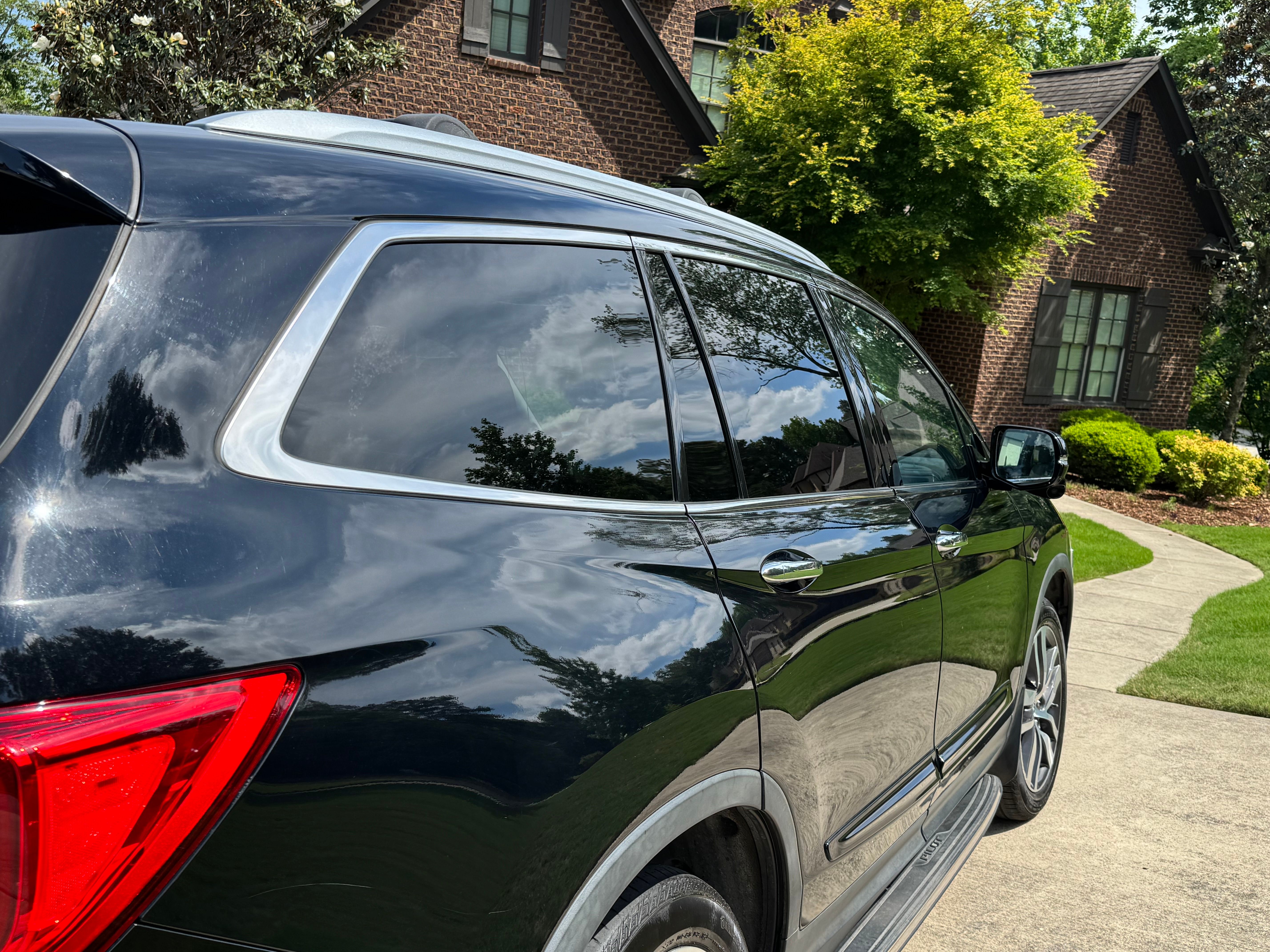 Used 2018 Honda Pilot Touring image 5