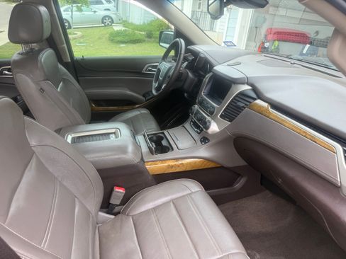 Used 2017 GMC Yukon XL Denali w/ Open Road Package RWD image 11