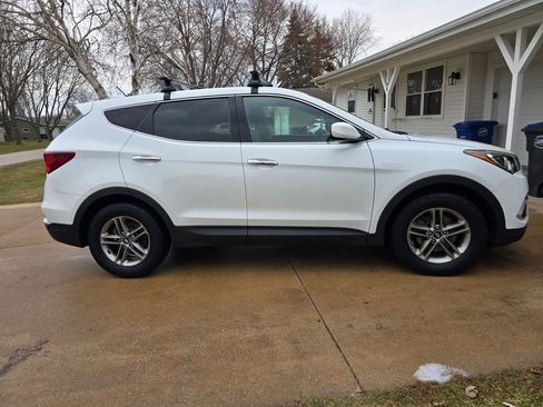 Used 2018 Hyundai Santa Fe Sport image 1