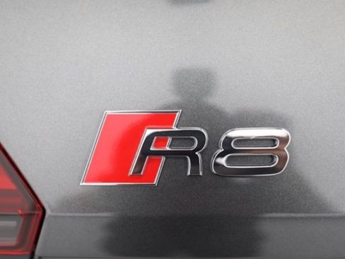 Used 2018 Audi R8 V10 plus image 9