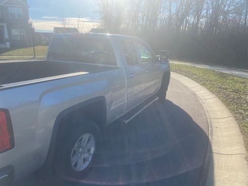 Used 2014 GMC Sierra 1500 SLE w/ SLE Value Package image 4