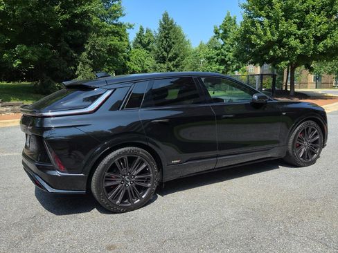 Used 2026 Cadillac Lyriq V image 5