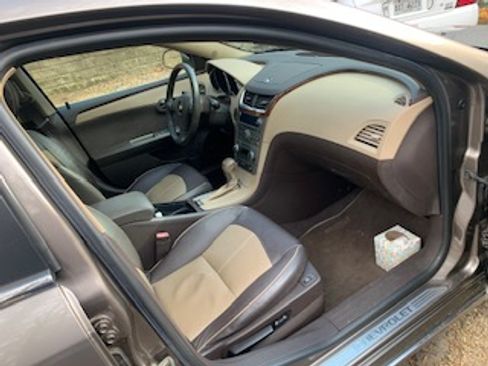 Used 2011 Chevrolet Malibu LTZ w/ HFV6 Engine Package image 12