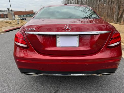 Used 2018 Mercedes-Benz E 300 image 5