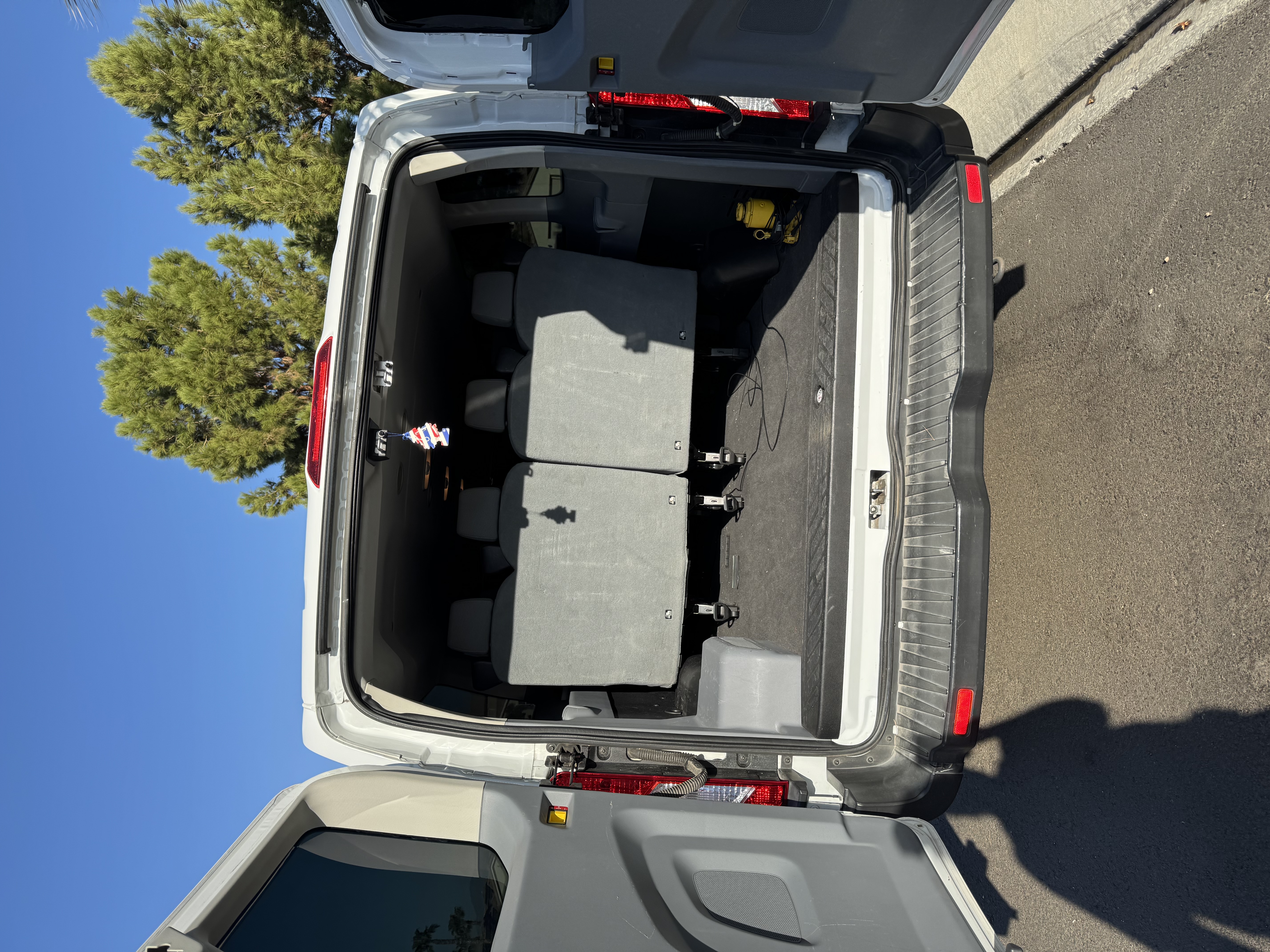 Used 2019 Ford Transit 350 XLT RWD image 6