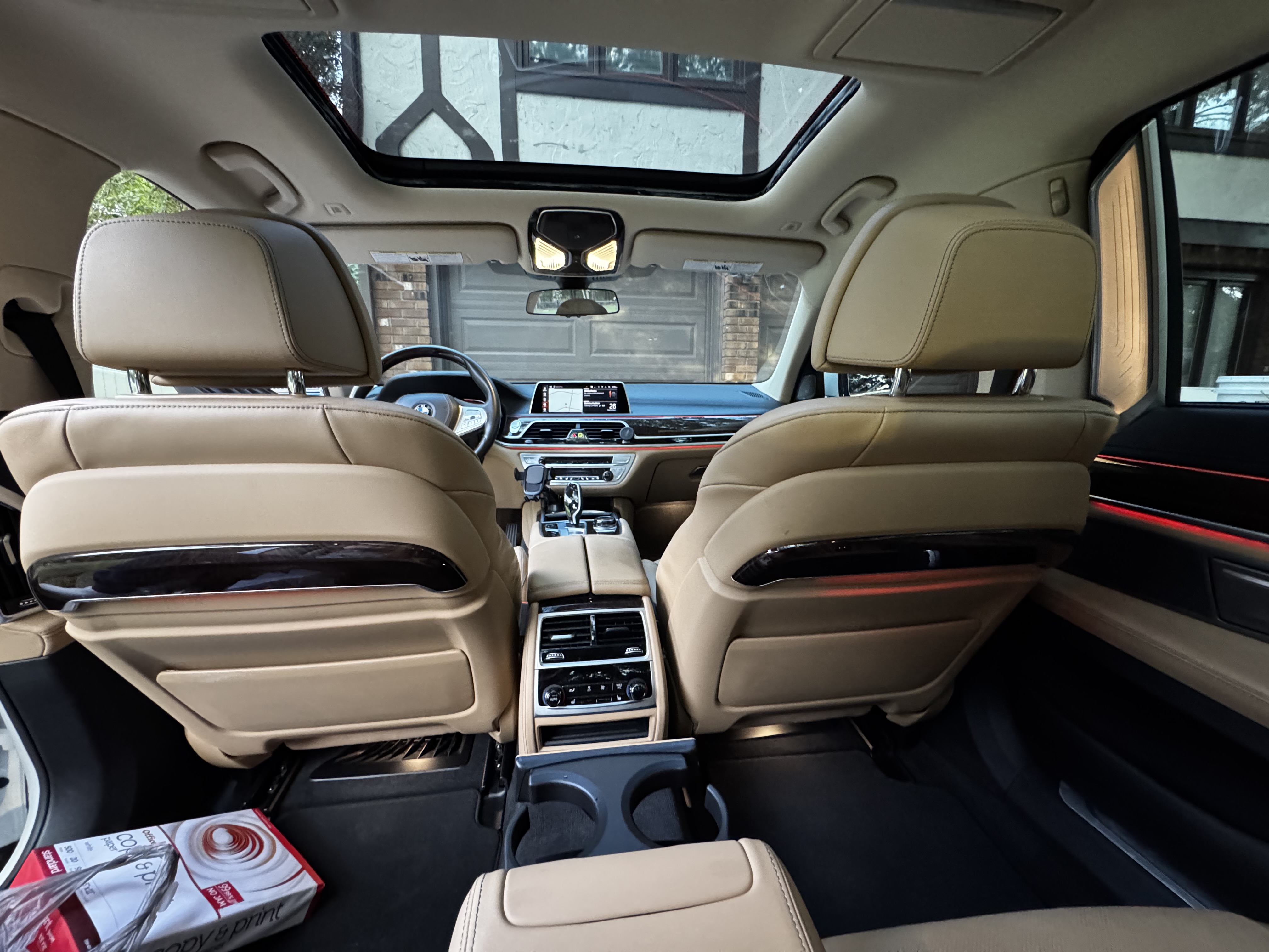 Used 2022 BMW 750i xDrive w/ Executive Package AWD/4WD image 14