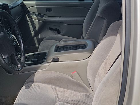 Used 2005 Chevrolet Tahoe LS w/ Preferred Equipment Group image 11