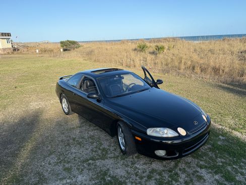 Used 1998 Lexus SC 400 Coupe image 2