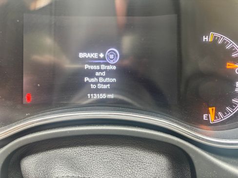 Used 2020 Jeep Grand Cherokee Limited AWD/4WD image 6