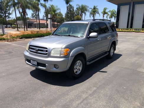Used 2001 Toyota Sequoia Limited AWD/4WD image 23