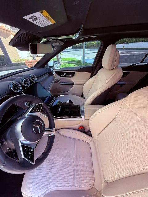 Used 2023 Mercedes-Benz GLC 300 image 11