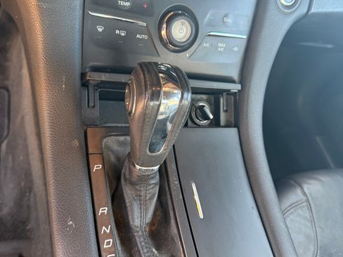 Used 2013 Ford Taurus Limited image 14