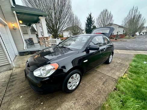 Used 2011 Hyundai Accent GL image 11