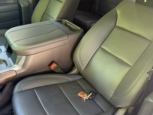 Used 2023 GMC Sierra 1500 SLT w/ SLT Premium Plus Package image 12