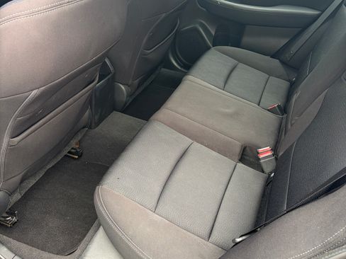 Used 2016 Subaru Legacy 2.5i Premium w/ Moonroof Package AWD/4WD image 10