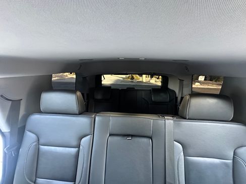 Used 2018 Chevrolet Tahoe LT w/ Luxury Package image 10