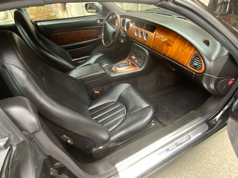 Used 1998 Jaguar XK8 Convertible image 4