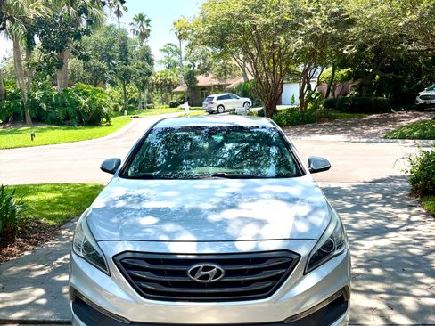 Used 2015 Hyundai Sonata Sport w/ Cargo Package FWD image 6